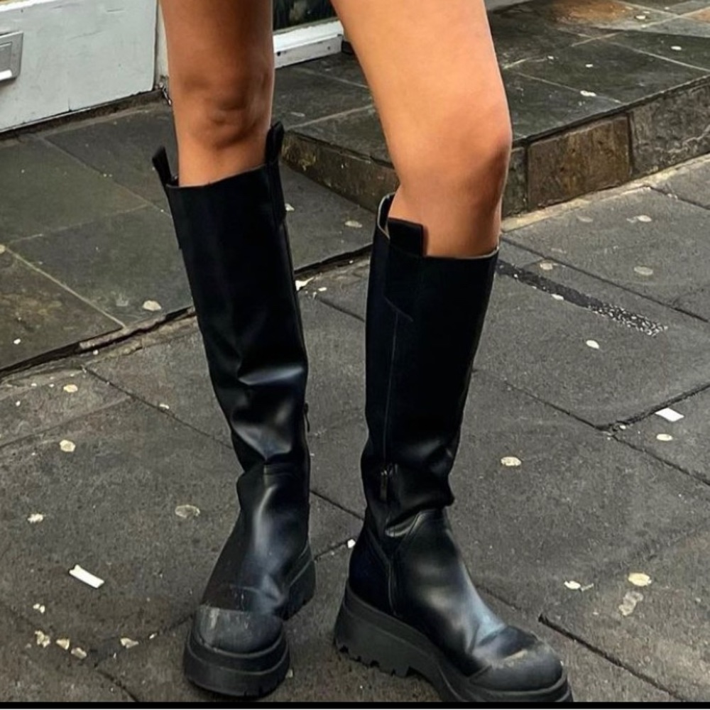 Black / Never Worn / Bubu Boots